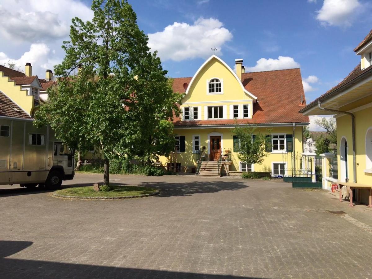 Ferienwohnung Im Gruenen Auf Idyllisch Gelegenen Gutshof Und Doch So Zentral Waldshut-Tiengen Eksteriør bilde